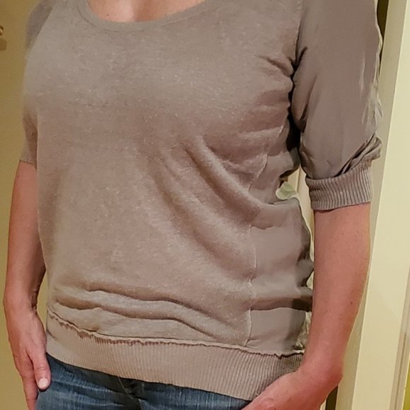 Top - Picture 2 of 3